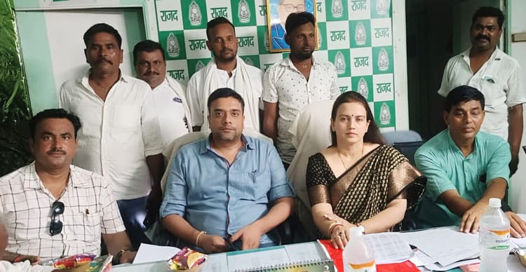 मतदाता सूची पुनरीक्षण में मतदाताओं को हो रही परेशानी : ऋषि