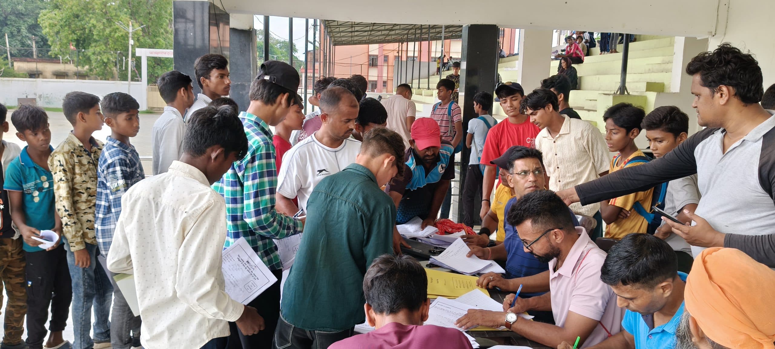 फजलगंज न्यू स्टेडियम में एकलव्य फुटबॉल केंद्र के लिए हुआ ट्रायल