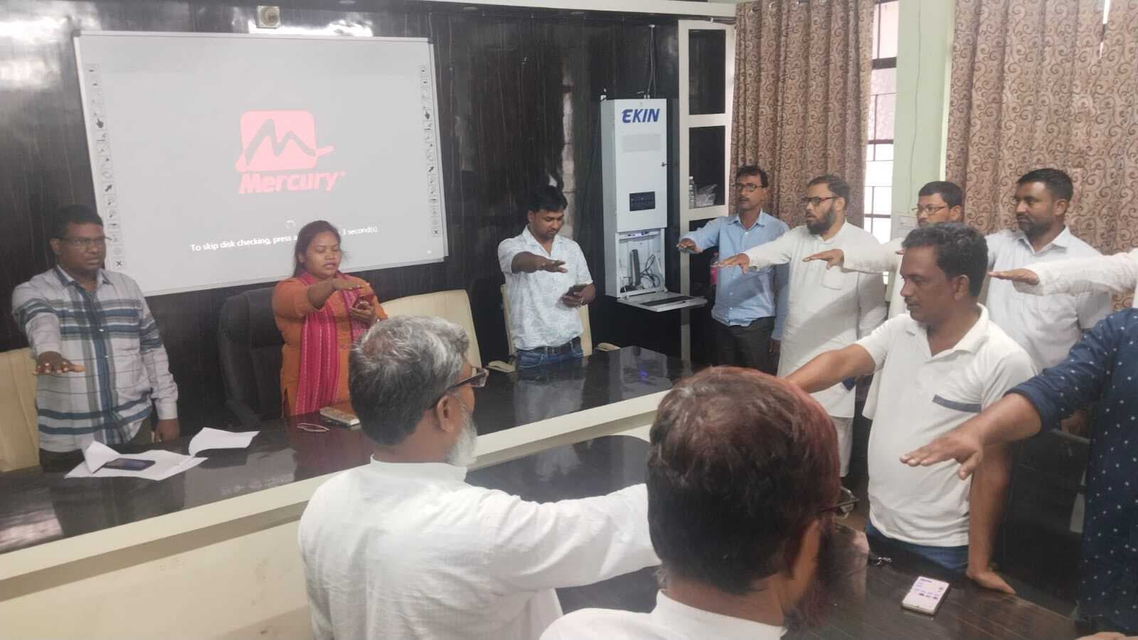 विद्यालय की संपत्ति को नहीं पहुंचायें नुकसान: डीइओ