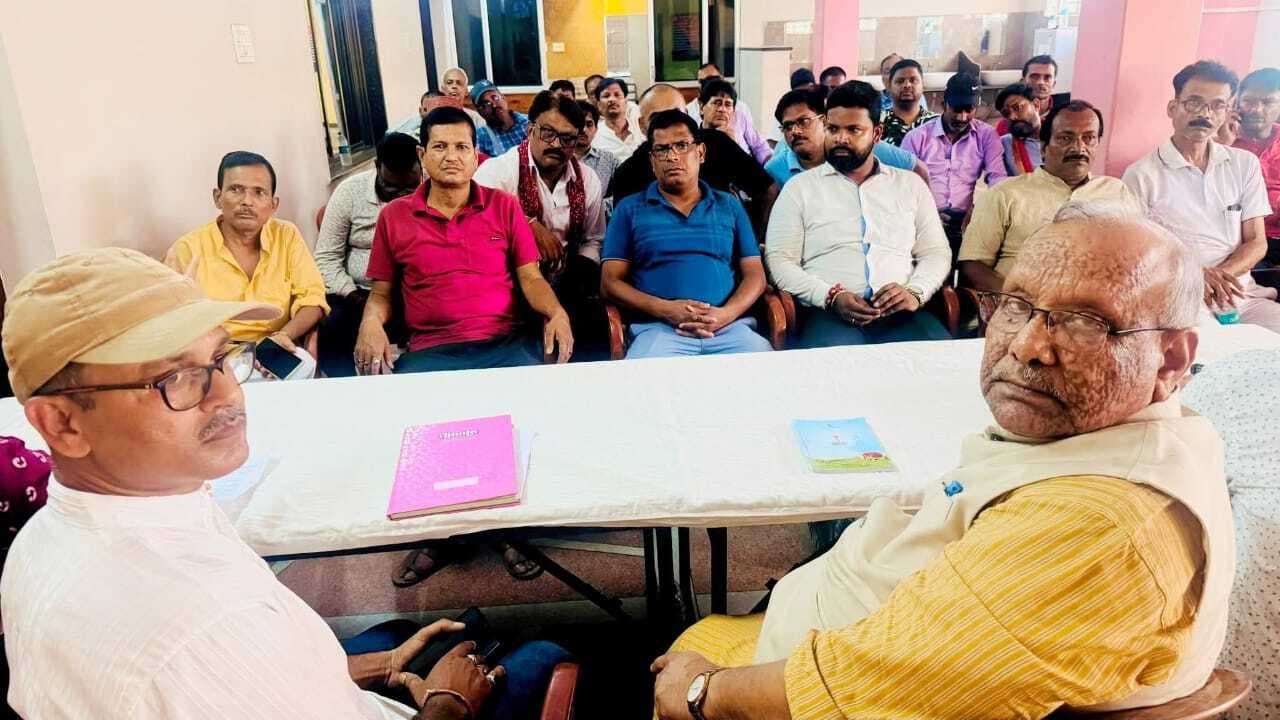 नगर उत्तर मंडल के 15 वार्ड के  प्रभारी की घोषणा बैठक में की