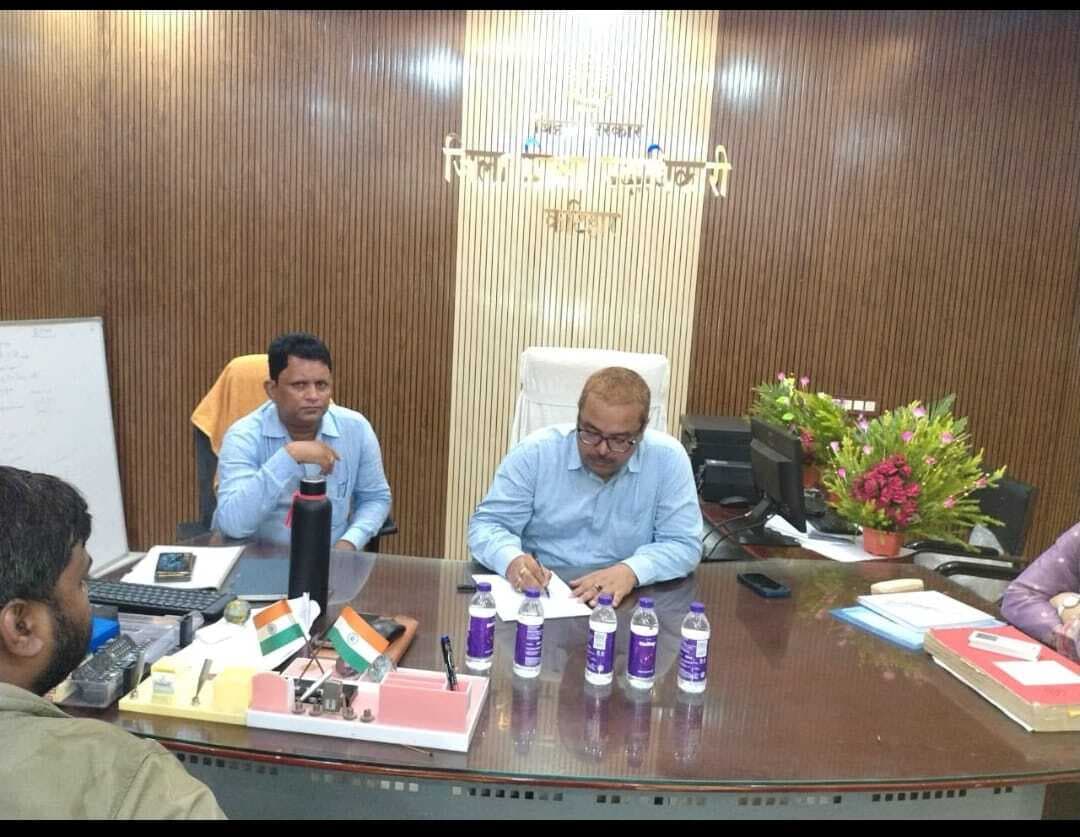 शिक्षा में गुणात्मक सुधार की प्रक्रिया को आगे बढ़ायेंगे: डीइओ