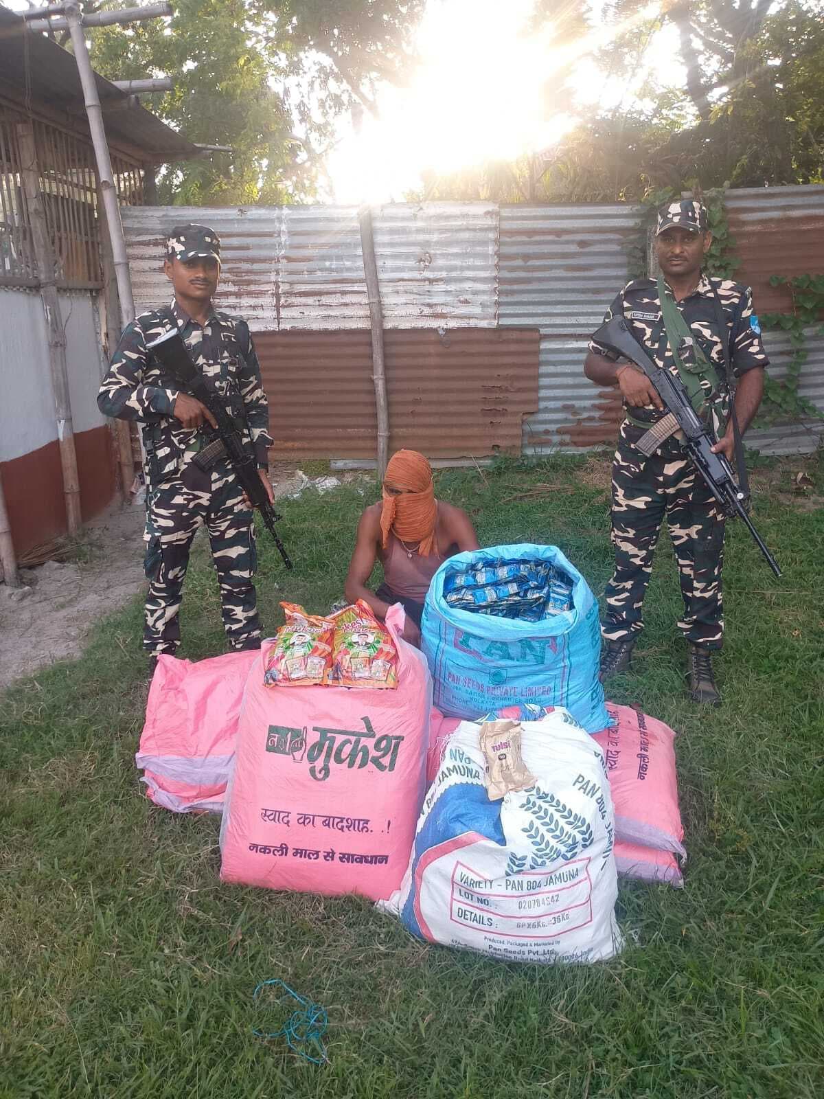 भारी मात्रा में पान मसाला के साथ तस्कर  गिरफ्तार