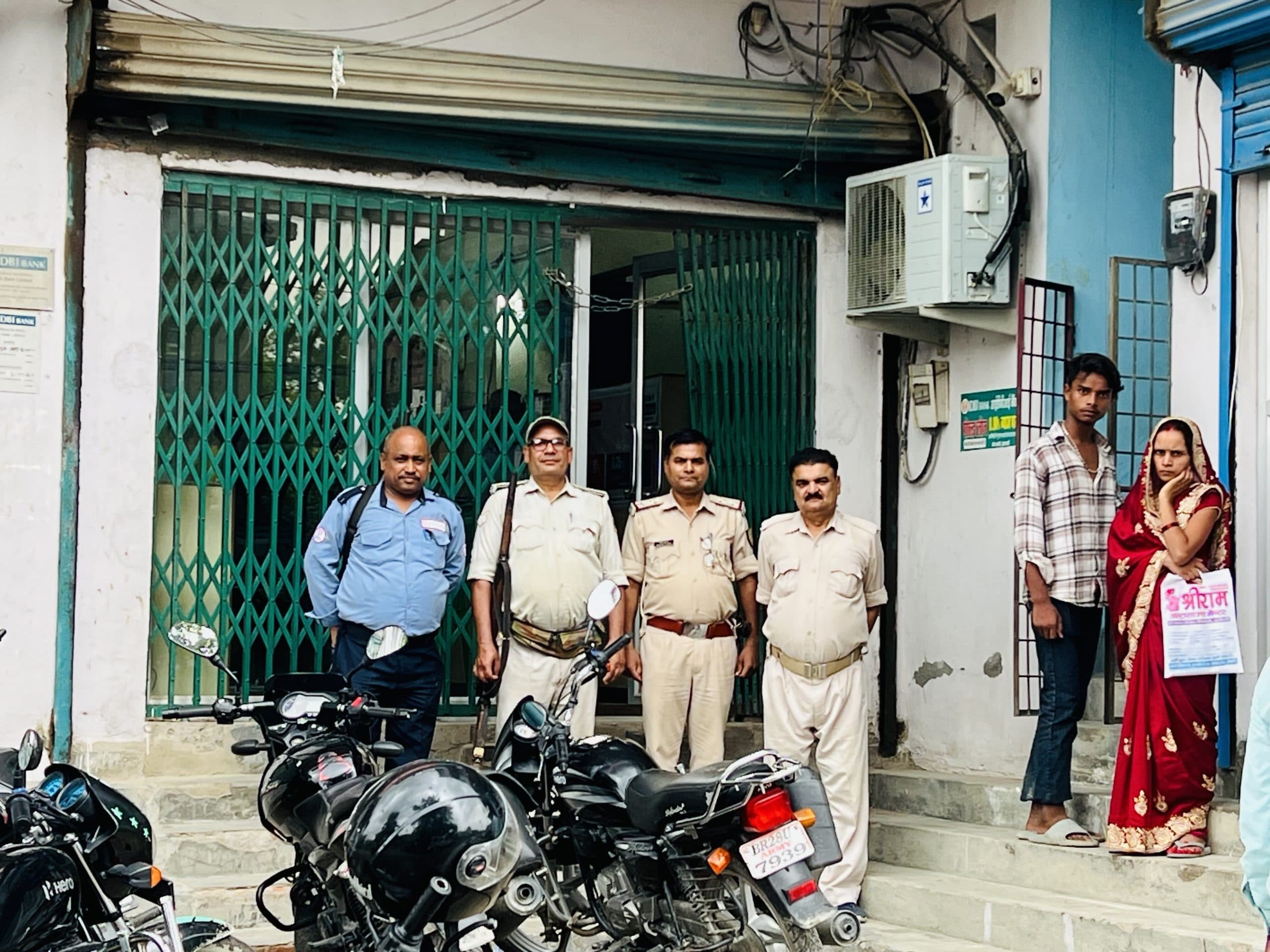 फुलवरिया में अपराध पर नकेल कसने के लिए चलाया गया सघन जांच अभियान