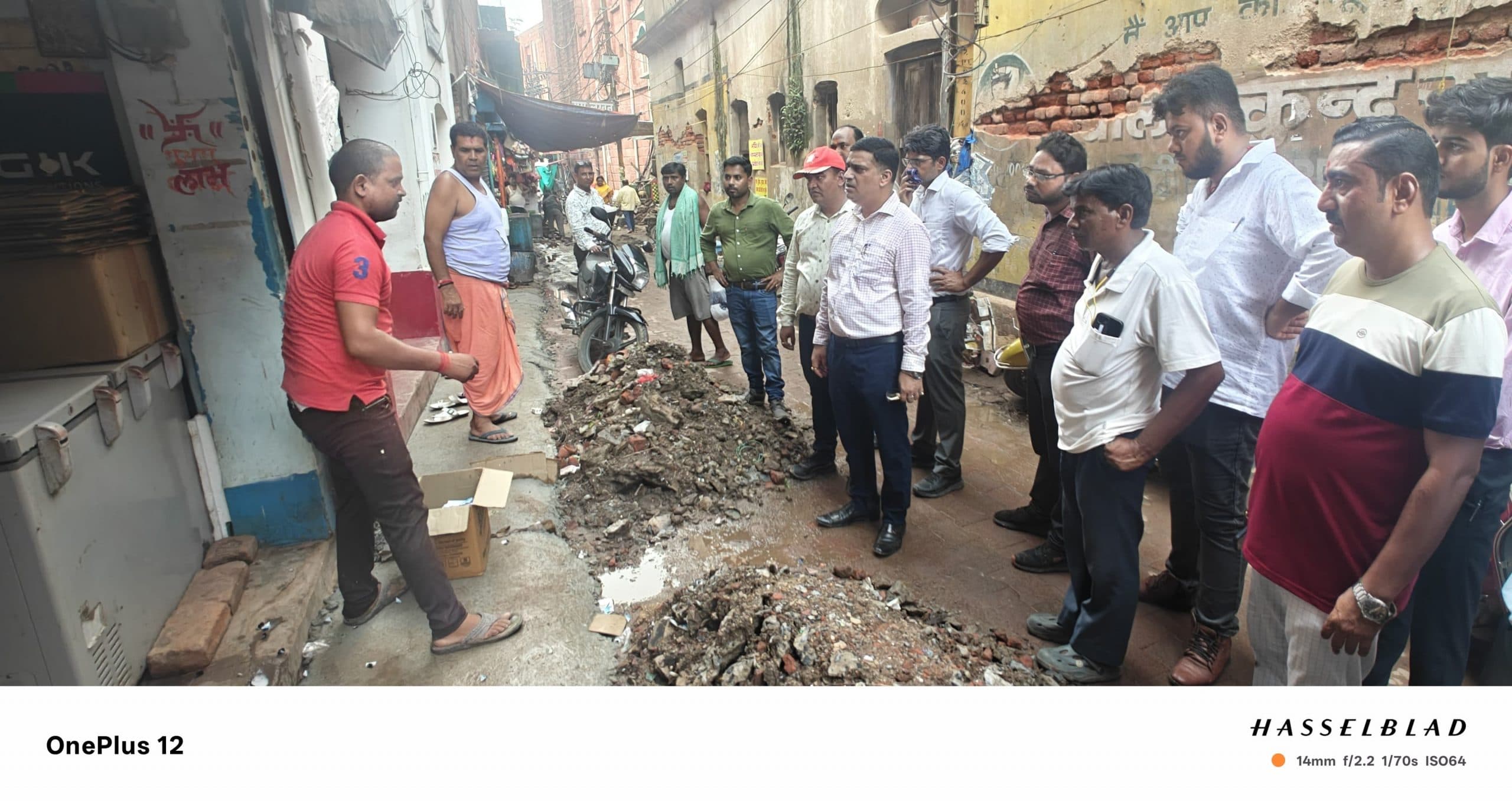 Deoghar News : सफाई व निर्माण कार्यों में तेजी लाने का दिया निर्देश