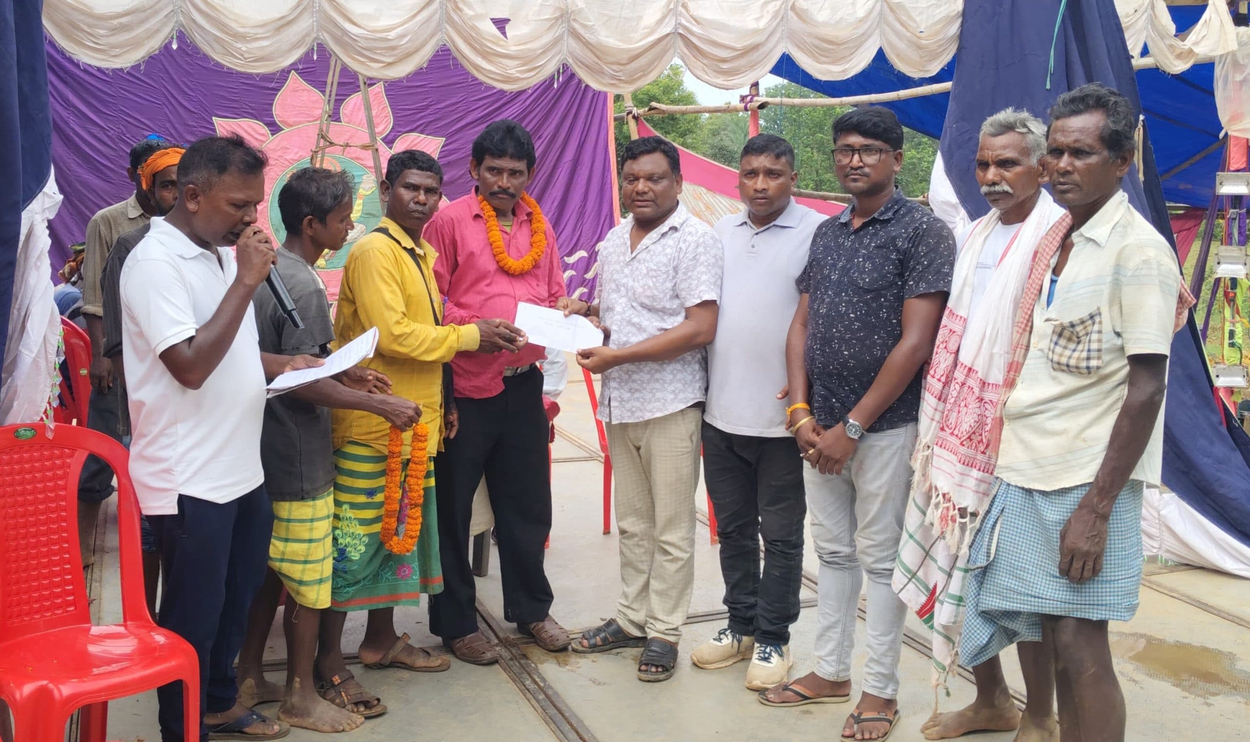 East Singhbhum News : संताली ड्रामा में बसंतपुर को मिला पहला पुरस्कार