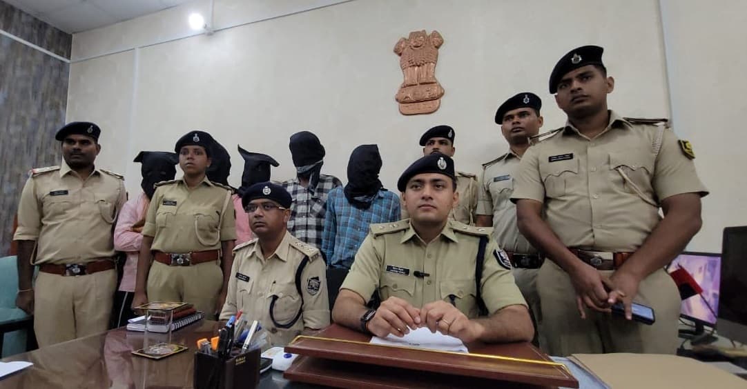 प्रेम प्रसंग में गया की युवती की हत्या कर खुसरूपुर न्यू फोरलेन पर फेंका, तीन आरोपित गिरफ्तार