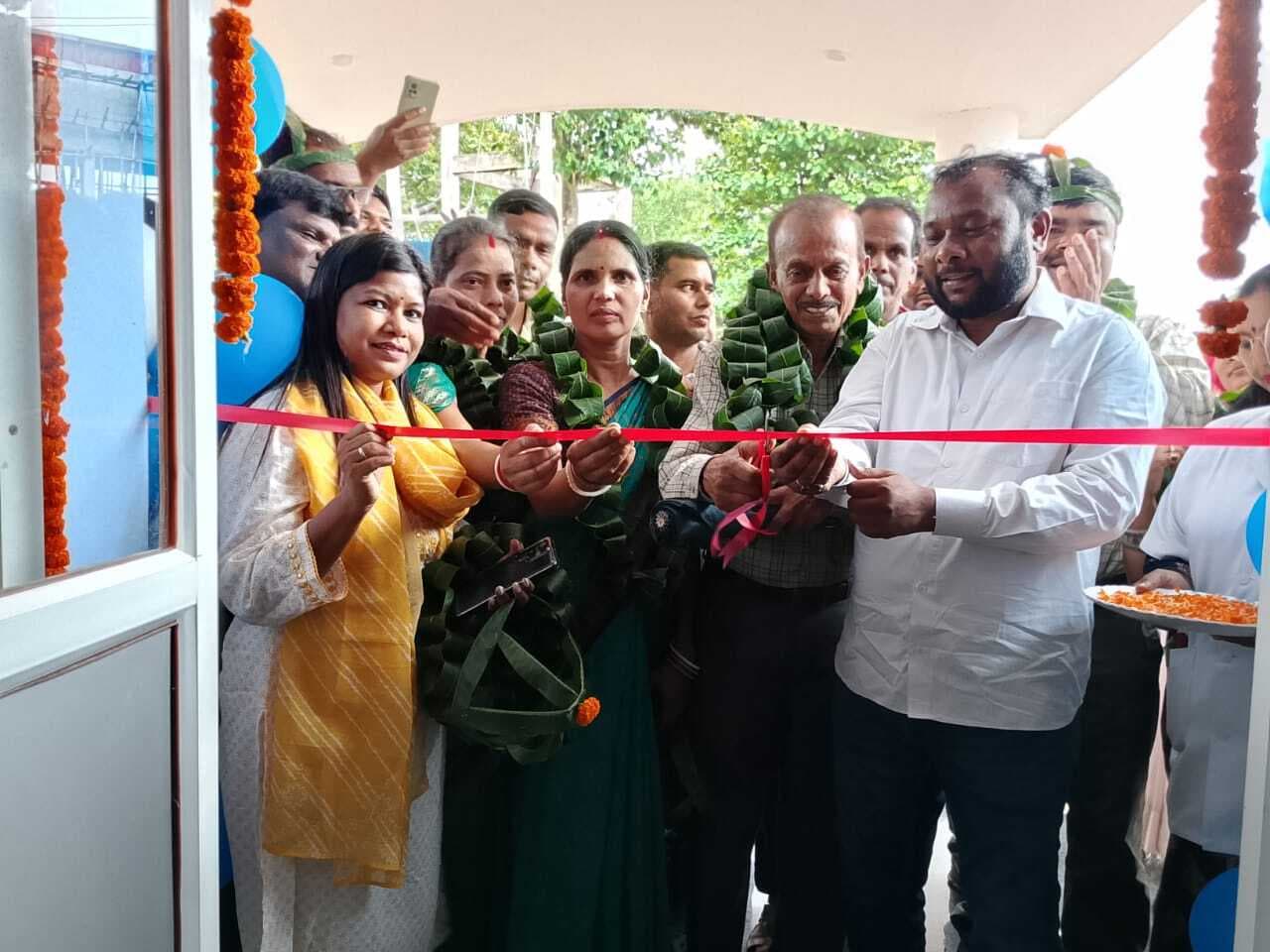 विधायक ने प्राथमिक स्वास्थ्य केंद्र का किया उदघाटन