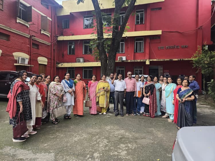 Ranchi news  : 17 वर्षों से नियमित प्रोन्नति नहीं मिलने से विवि के शिक्षक नाराज