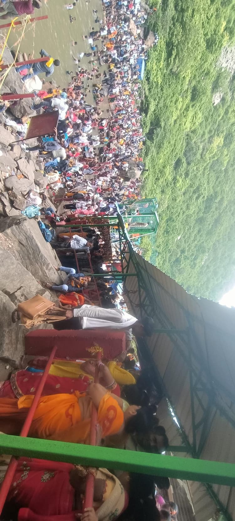 50 हजार श्रद्धालुओं ने टेका मत्था