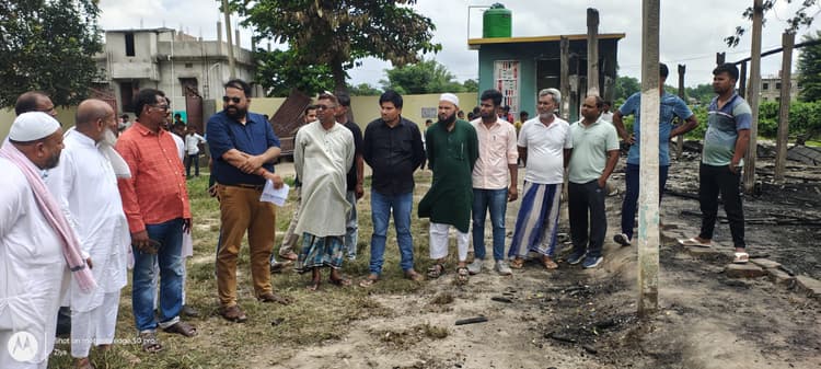 निजी स्कूल में अगलगी से लाखों की क्षति, जांच में जुटा प्रशासन