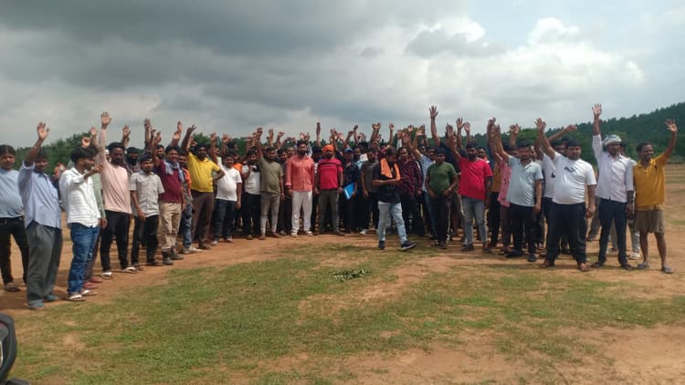 वार्ता विफल, तीसरे दिन भी नहीं चले निजी वाहन