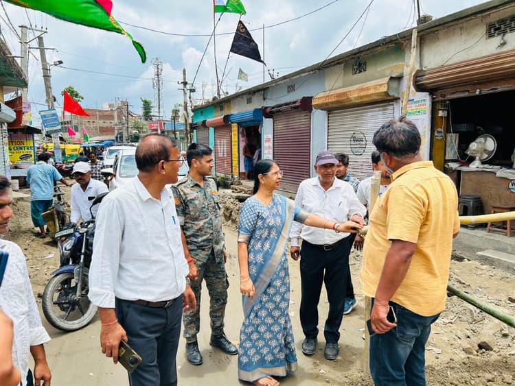 मुहर्रम पर्व की तैयारी का मेयर ने लिया जायजा