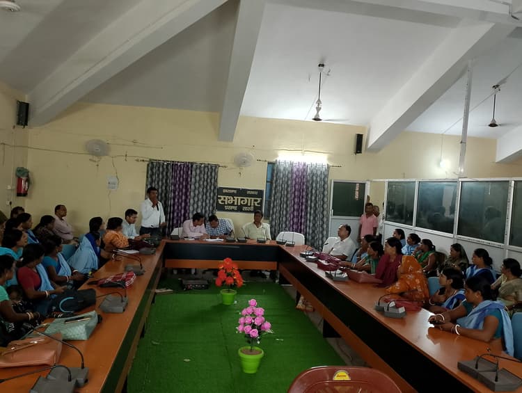 Deoghar news : स्वच्छता सर्वेक्षण में बैहतर रैकिंग के लिए एप पर दे सकते हैं अपनी राय