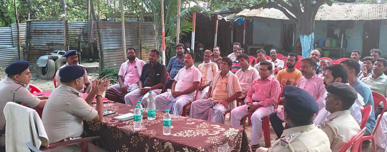 मुहर्रम को लेकर अनगढ़ थाना में शांति समिति की बैठक