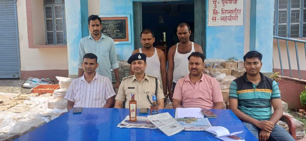 1341 लीटर शराब के साथ हाइवा जब्त, दो तस्कर गिरफ्तार