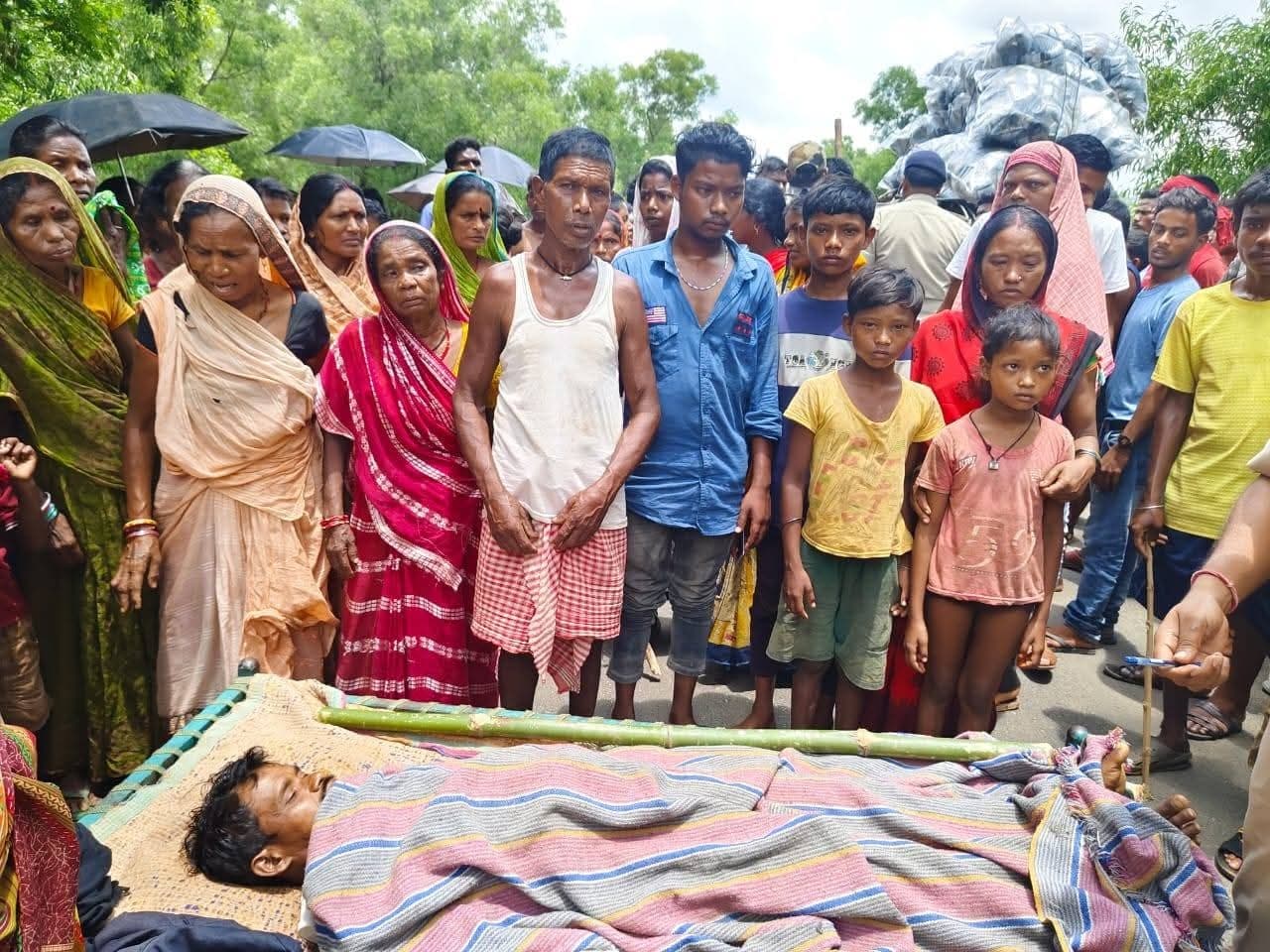 ट्रक से कुचलकर मजदूर की हुई मौत, आक्रोशितों ने किया सड़क जाम