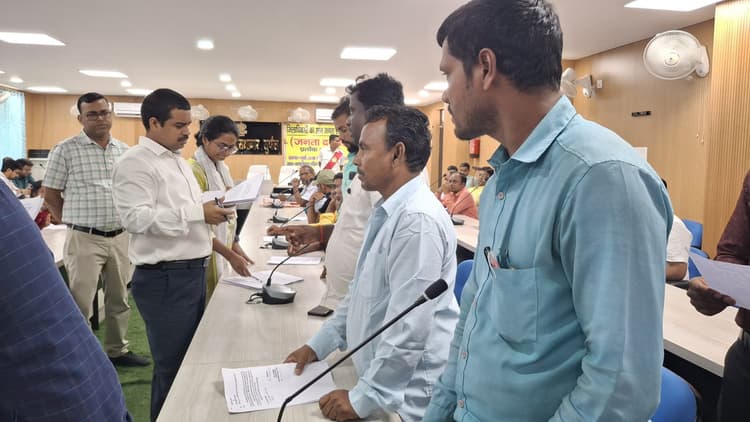 जिला जनता दरबार का आयोजन, 25 मामलों की हुई सुनवाई