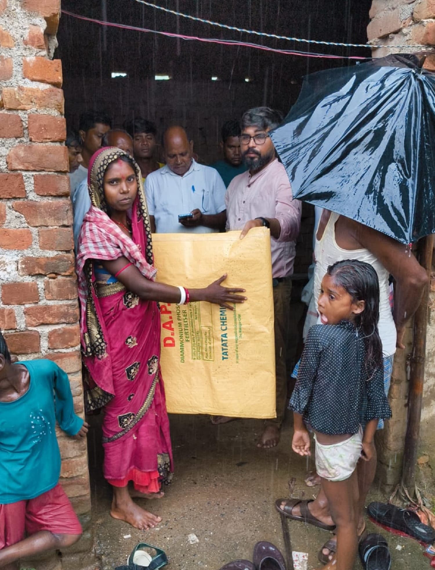 Bokaro News : प्राथमिकता के आधार पर परिवारों को मिलेगा आवास योजना का लाभ : बीडीओ