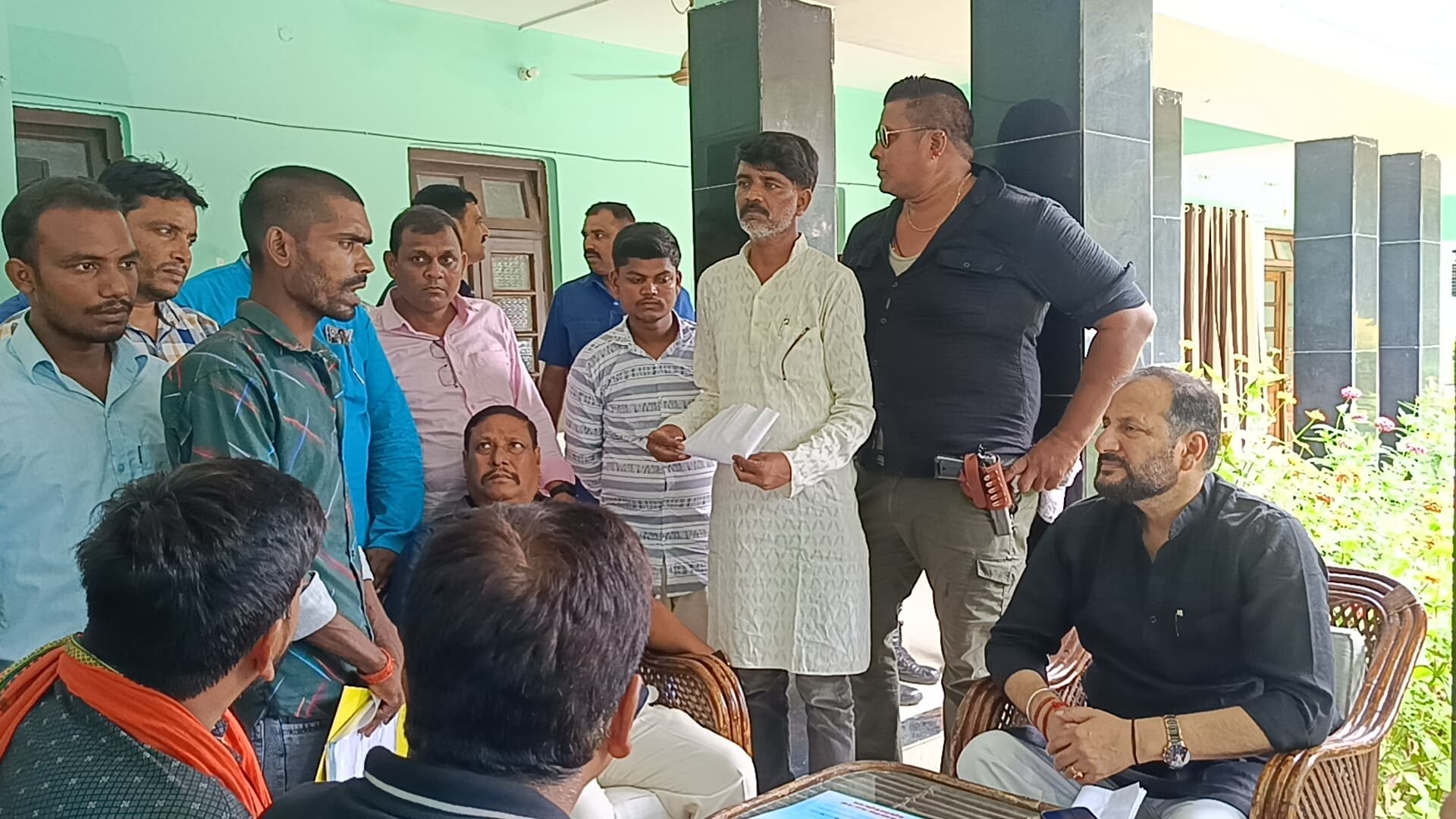 पीएचईडी मंत्री ने लगाया जनता दरबार, समस्याओं का किया त्वरित समाधान