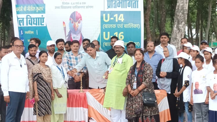 Samastipur News:गोला फेंक में लक्ष्मण व लंबी दौड़ में उम्मती ने मारी बाजी