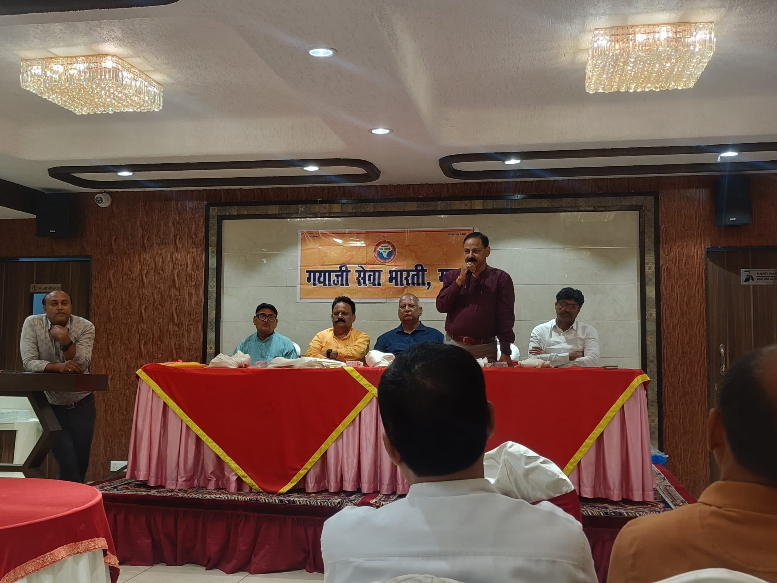 चिकित्सकों ने दिया नि:स्वार्थ सेवा का आश्वासन