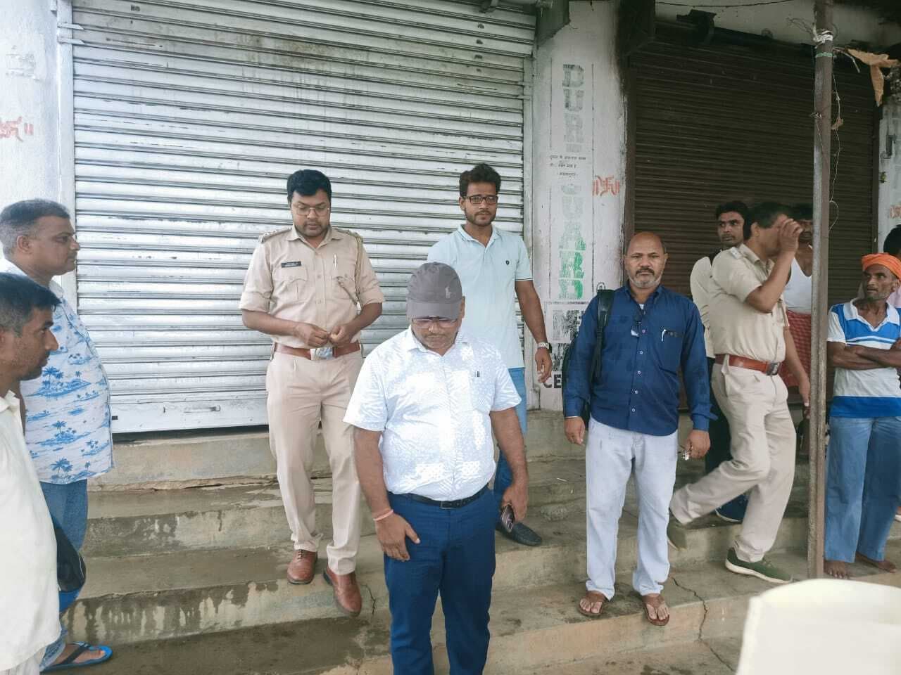 सीओ में विदेशी शराब की दो दुकानें सील