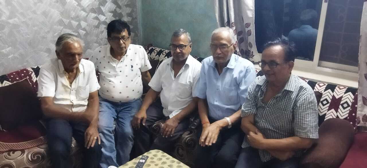 व्यवसायी की हत्या पर जताया आक्रोश