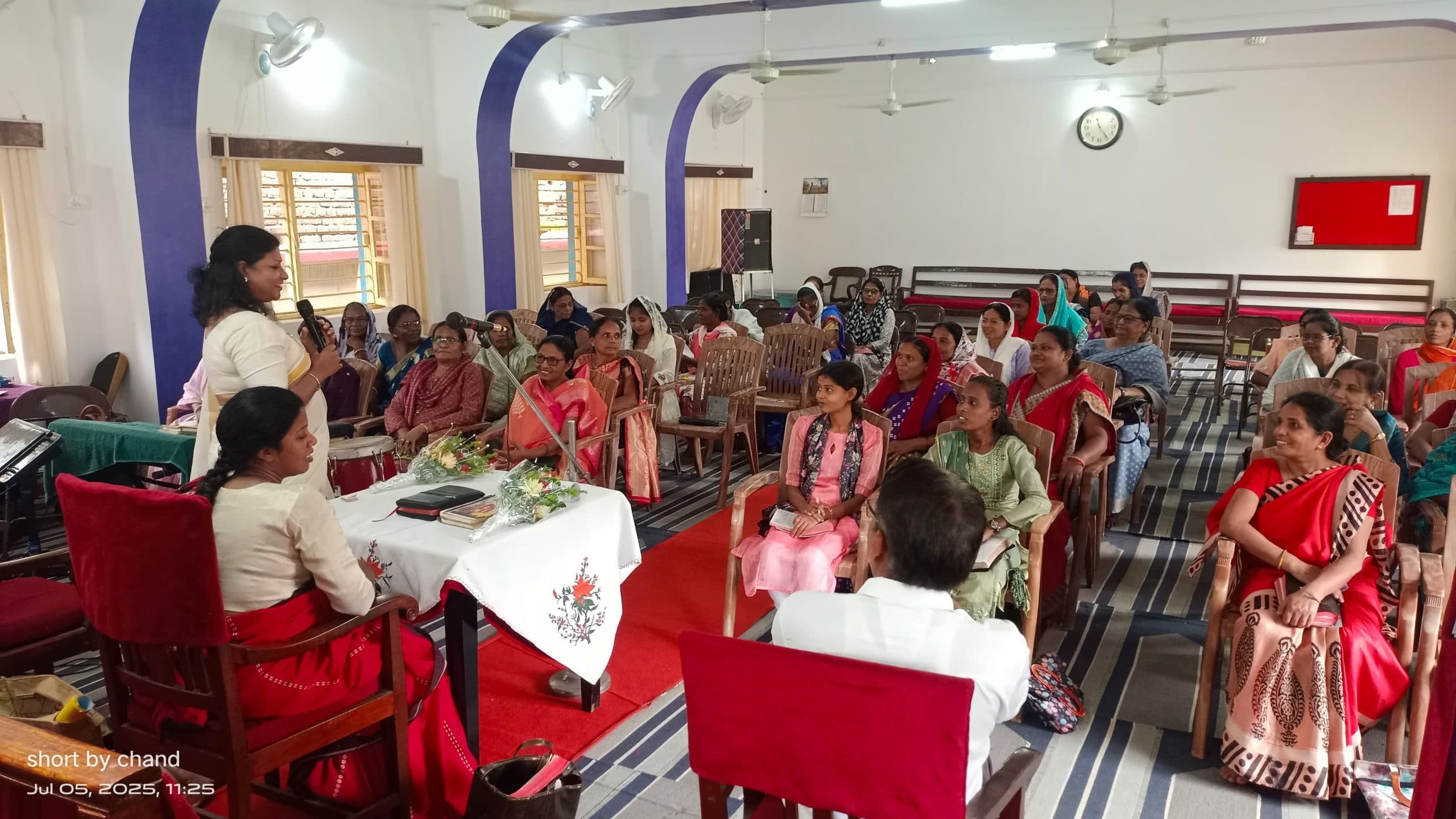 गोष्ठी में महिला सशक्तीकरण व आत्मनिर्भरता पर दिया जोर