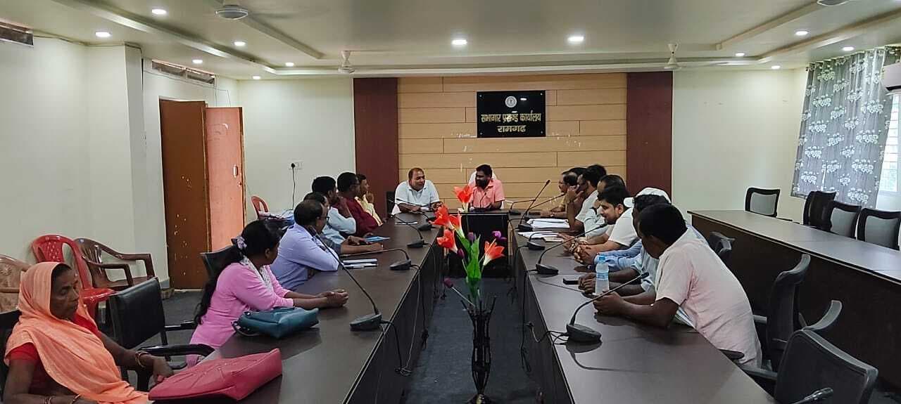 पंचायत समिति की बैठक में योजनाओं की प्रगति पर चर्चा