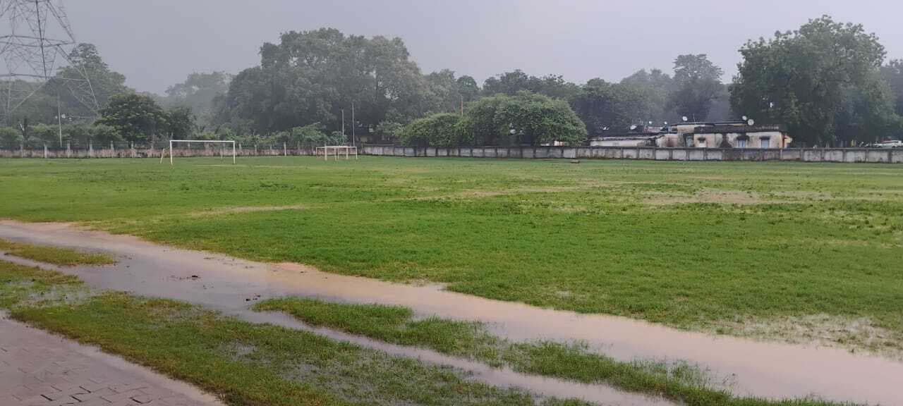 jsa a division league : भारी बारिश के कारण 20वें मिनट में रोका गया मैच