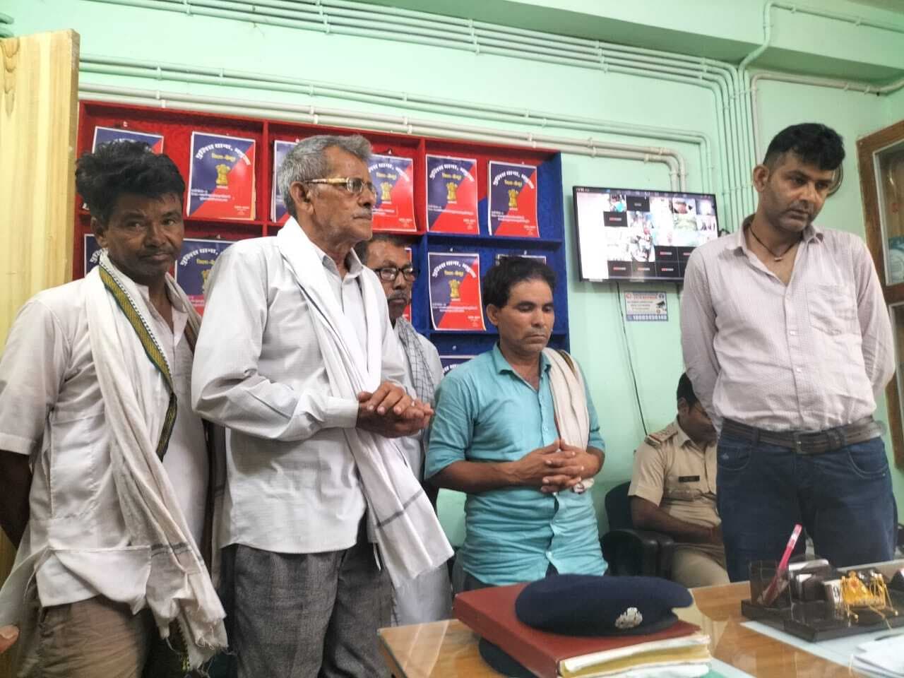 Kaimur News : झांसा देकर फर्जी शादी कराने के मामले में पंडित, बिचौलिये सहित तीन धराये