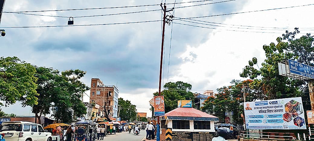 Gopalganj News : मौसम : बादलों ने दिया धोखा, उमस ने किया बेचैन