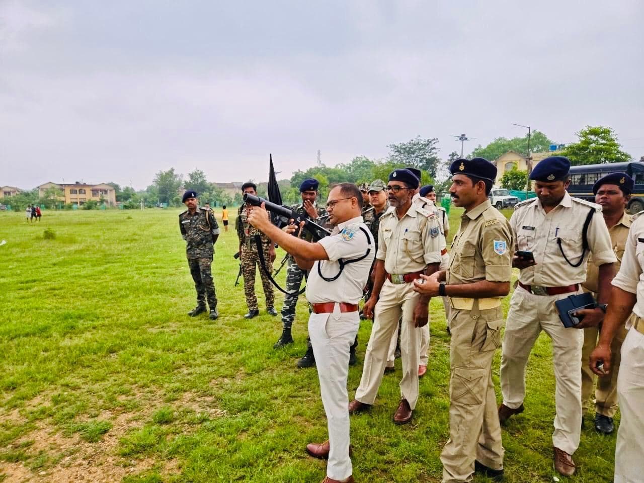 Giridih News :एसपी के नेतृत्व में मॉक ड्रिल