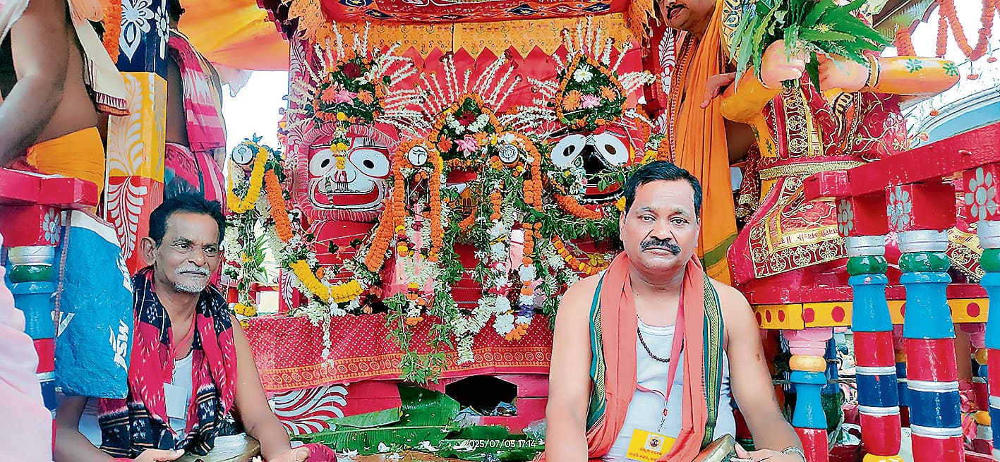 Rourkela News: भाई-बहन संग श्रीमंदिर लौटे महाप्रभु श्रीजगन्नाथ