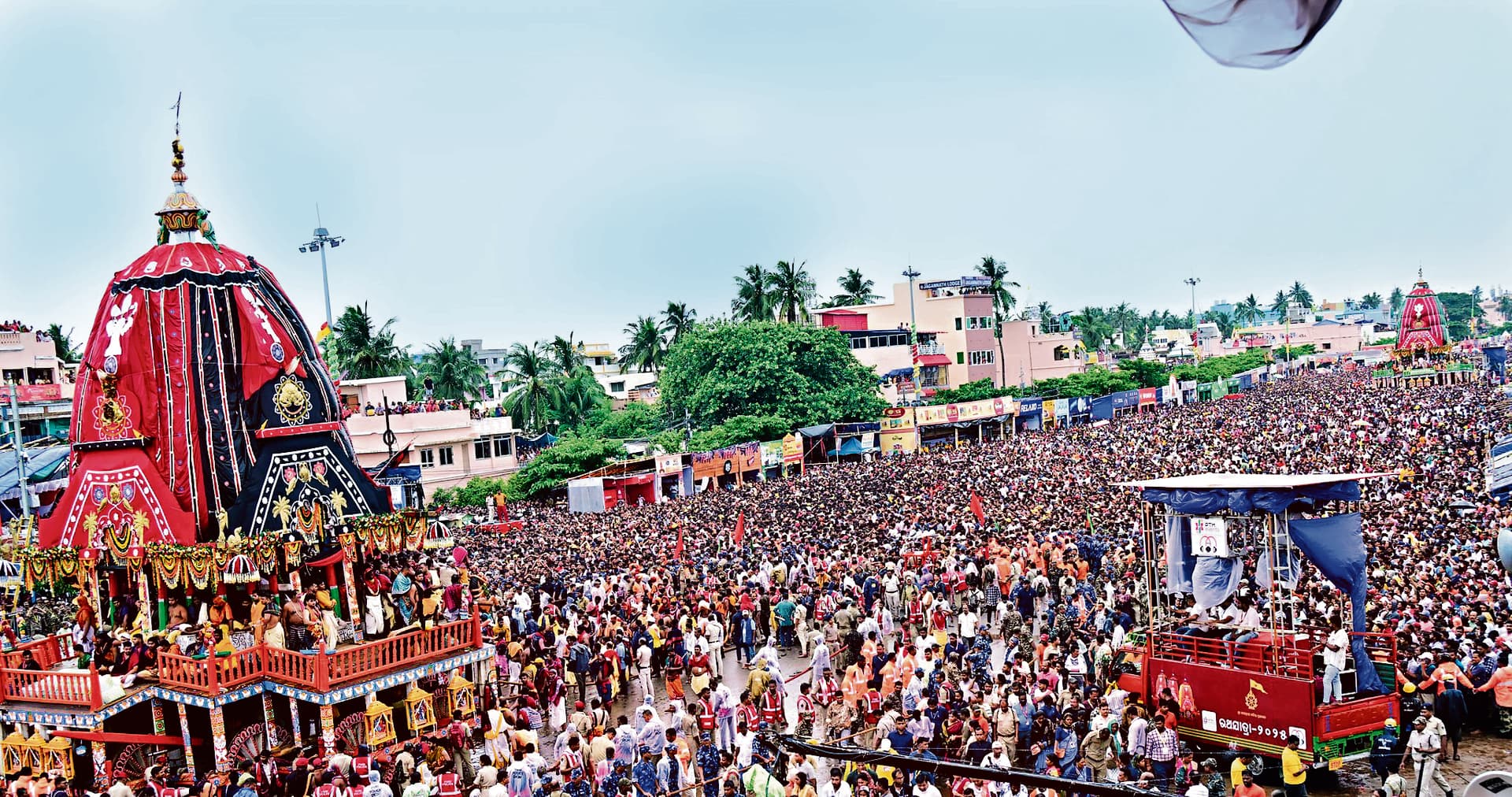 Bhubaneswar News: जय जगन्नाथ से गूंजा बड़दांड, भक्तों में दिखा उत्साह