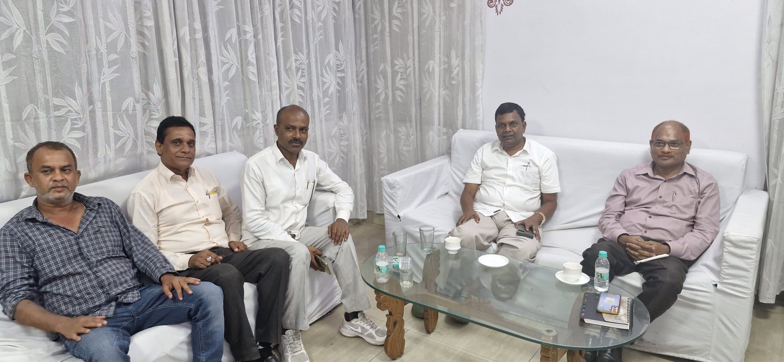 Bokaro News : विस्थापितों को पेप कार्ड देने की मांग