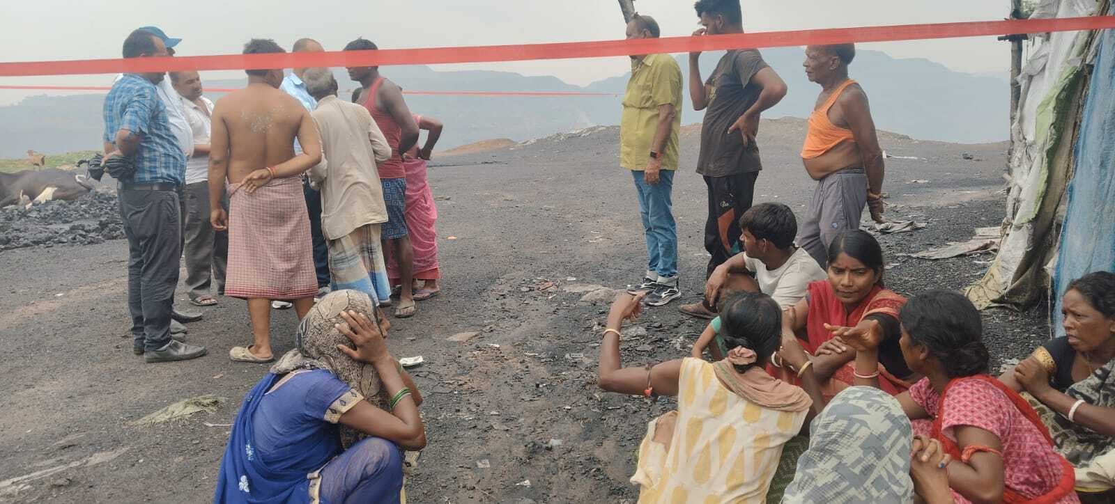 Dhanbad News: मुंडा धौड़ा में बने गोफ का दायरा बढ़ा, दहशत