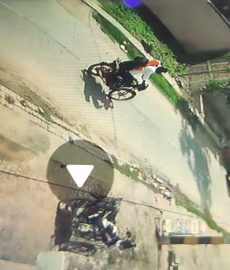 नाकाबपोश अपराधियों ने हार्डवेयर व्यवसायी पर चलायी गोली, बाल-बाल बचे