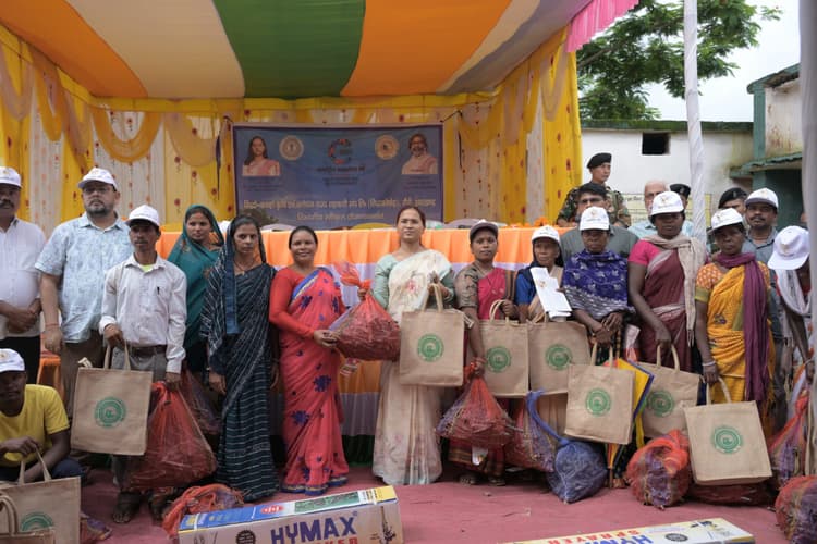 Ranchi news : सिर्फ खेत नहीं, पेड़ से भी कमा सकते हैं किसान : कृषि मंत्री