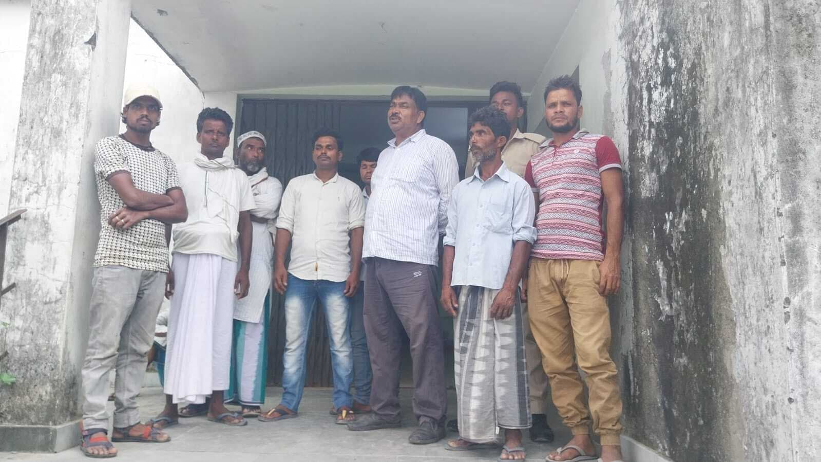 सो रहे पिता पुत्र को मारी गोली, पुत्र की मौत पिता की स्थिति गंभीर