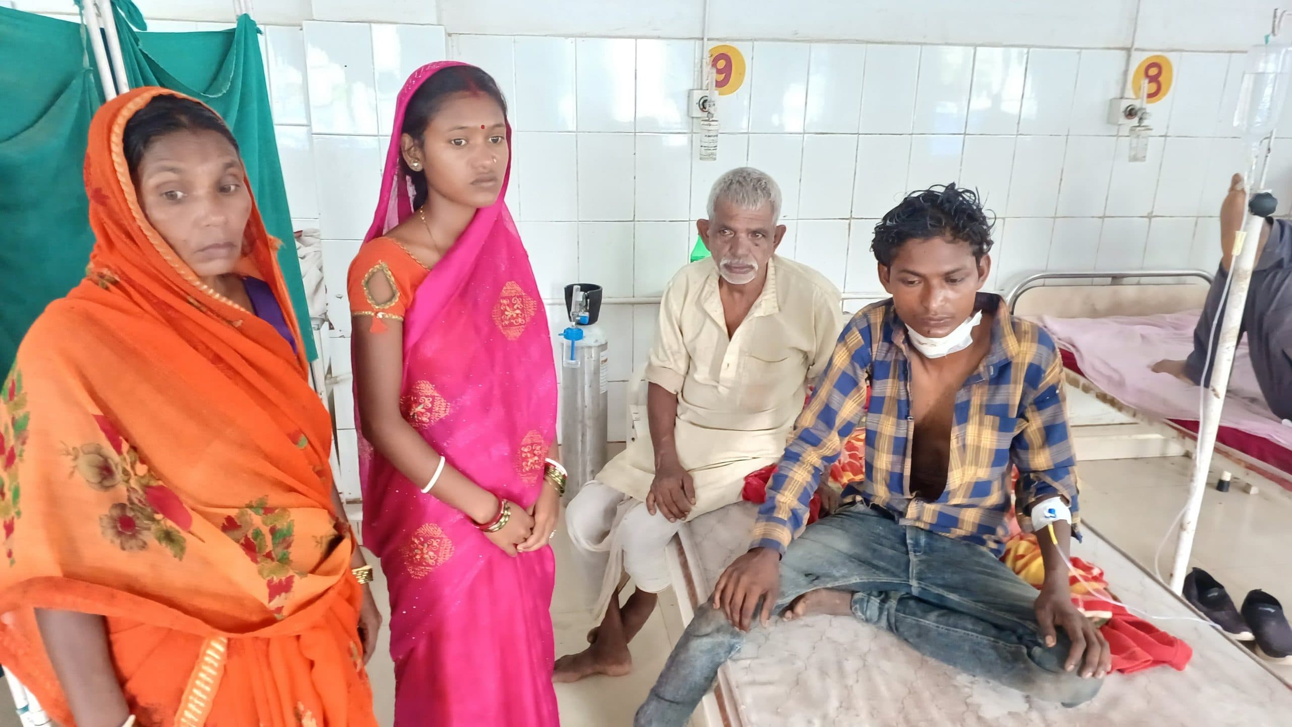 Deoghar News : युवक का गला रेता, सदर अस्पताल में चल रहा इलाज