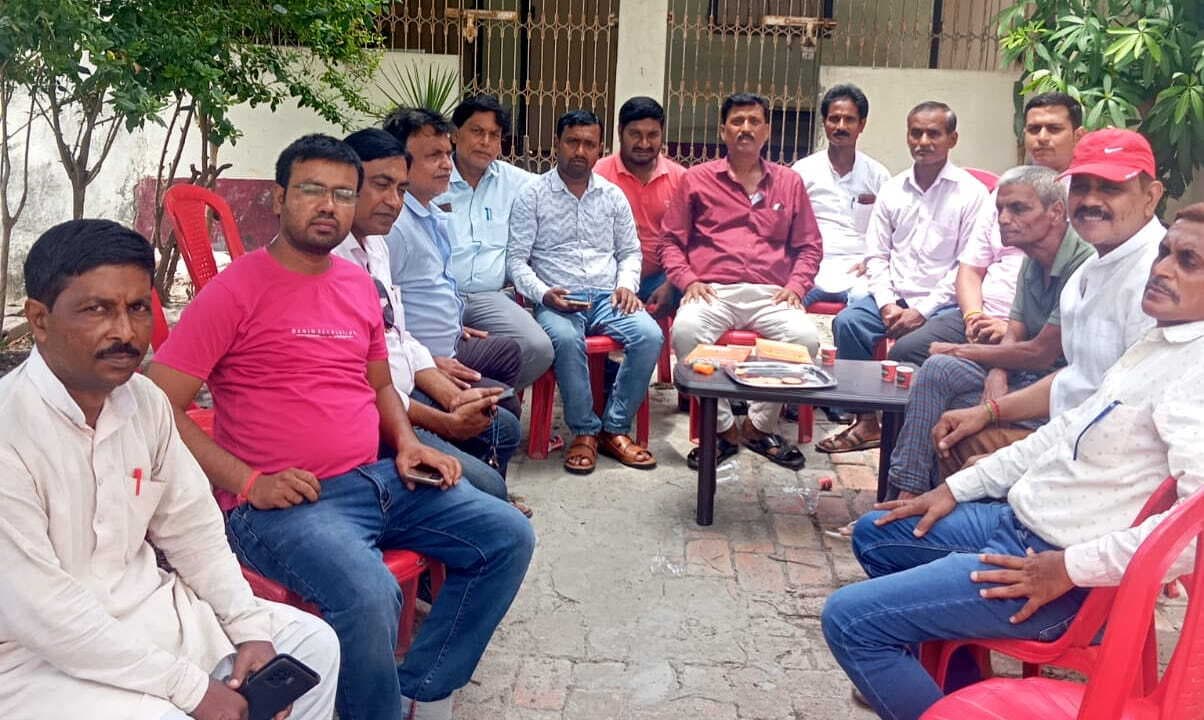 बीबीगंज के गाेबिंद महाराज की पूजा की तैयारी के लिए बैठक