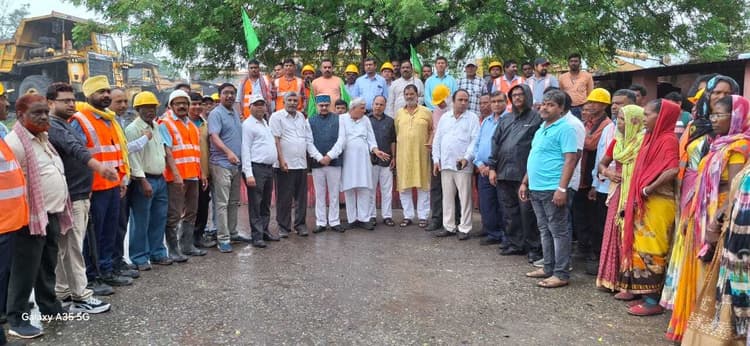 चार श्रम कोड के लागू होने से मजदूरों के अधिकार समाप्त हो जायेंगे : मोर्चा