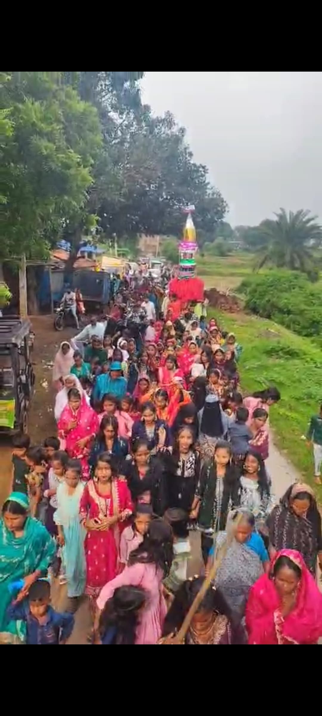 सोनारायठाढ़ी में अकीदत के साथ मना मुहर्रम, गाजे-बाजे के साथ निकला जुलूस व ताजिया