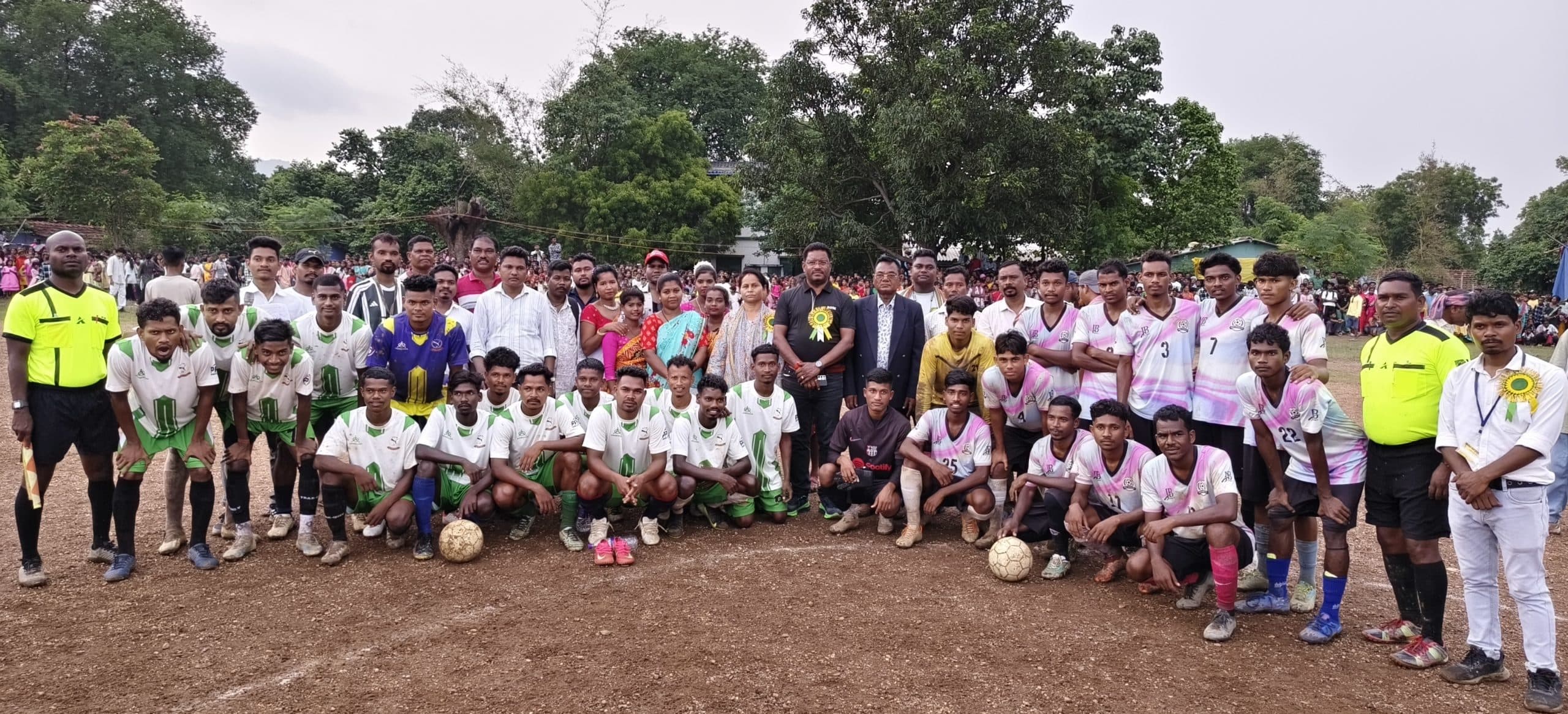 Seraikela Kharsawan News : डांगलटांड़ की धमाकेदार जीत, बड़ागुइरा को हराकर जीता 91 हजार रु का इनाम