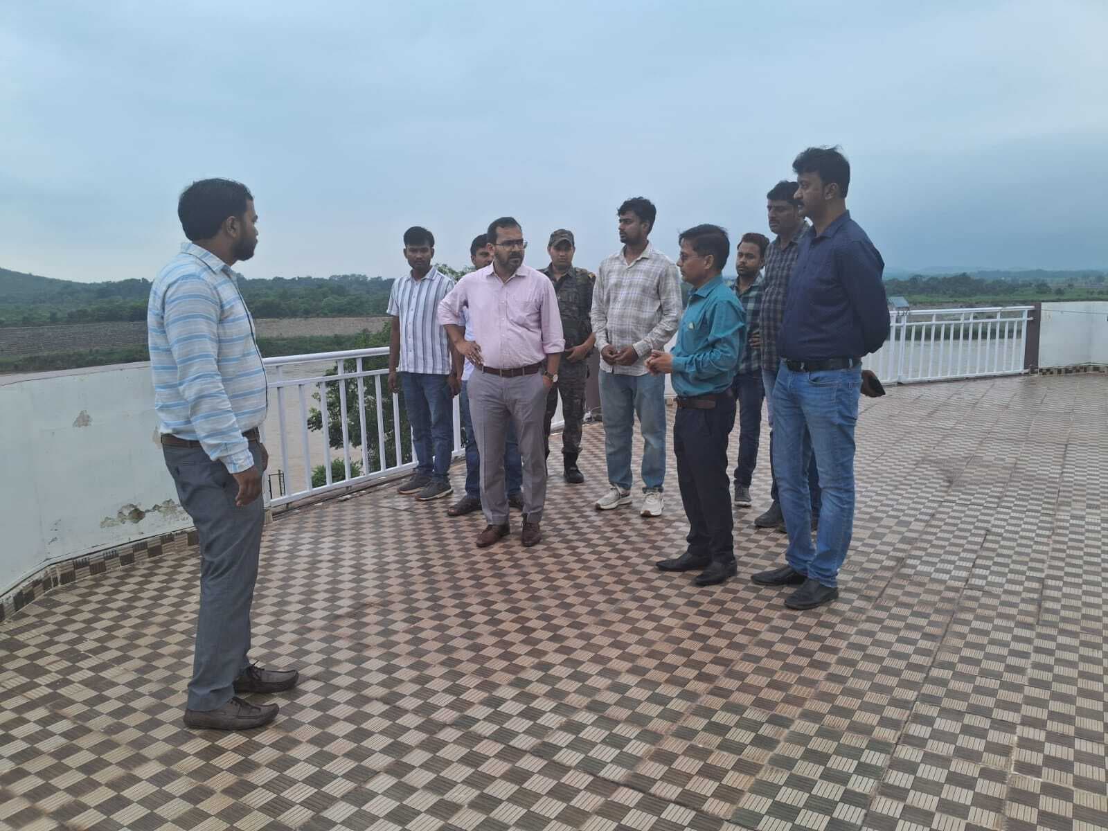 Seraikela Kharsawan News : आधुनिक खेती से बढ़ेगी किसानों की आय: डीसी