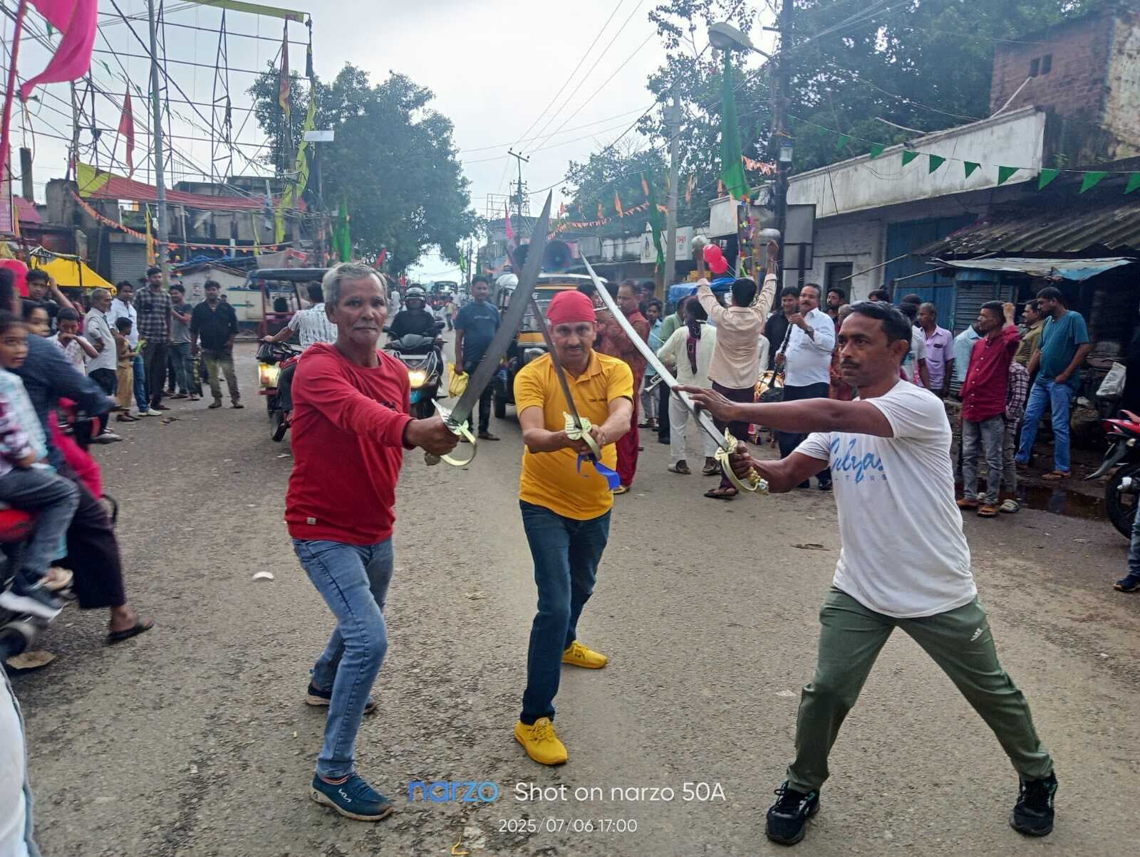 Chaibasa News : या हुसैन या अली के नारों से गूंजा कोल्हान
