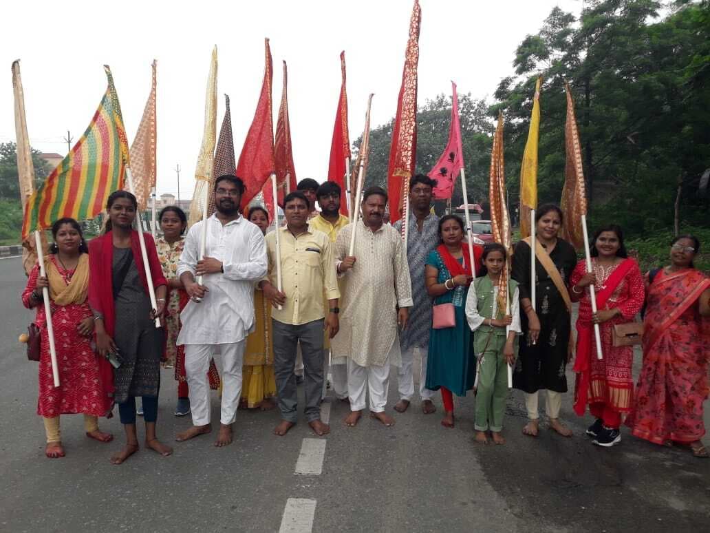 Dhanbad News: श्याम भक्तों ने निकाली निसान यात्रा