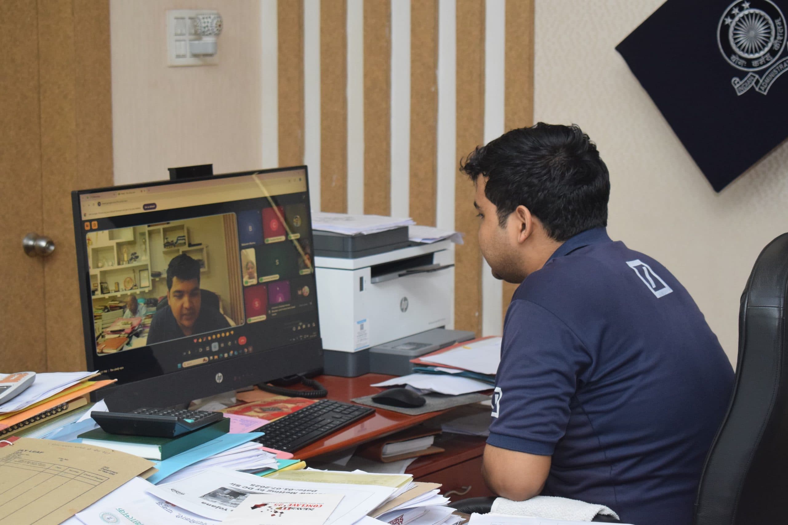 हरेक परिवार से प्रति माह लें 20 रुपये, स्वच्छता संबंधी कार्यों में करें उपयोग: डीसी