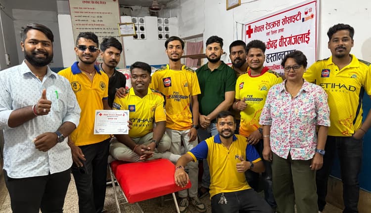 Motihari: एमएस धोनी के जन्मदिन पर लगा ब्लड डोनेशन शिविर